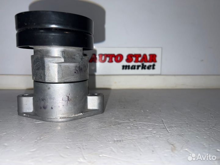 Ролик натяжной в сборе новый Opel Astra F