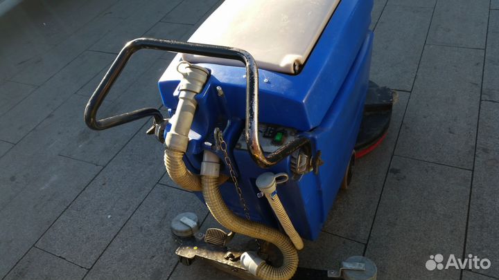 Аккумуляторная поломоечная машина Columbus