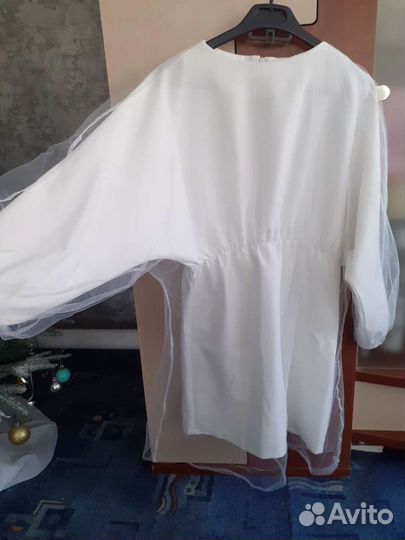 Белое платье