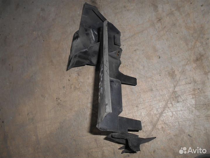 Воздуховод радиатора левый от Ford S-MAX 2006-2015