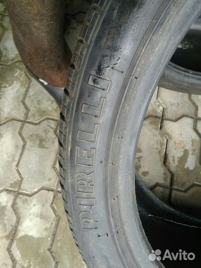 Pirelli P Zero 295/35 R21