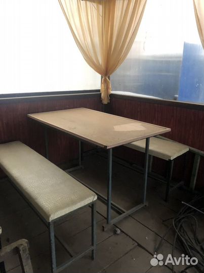 Стол +лавочки