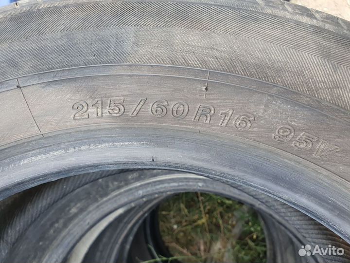 Yokohama dB Decibel E70 215/60 R16 95V