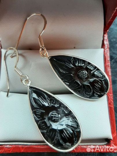 Серебряные серьги с черным ониксом
