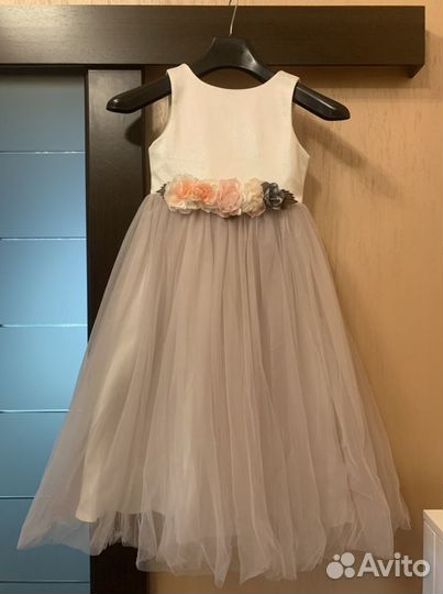 Нарядное платье для девочки