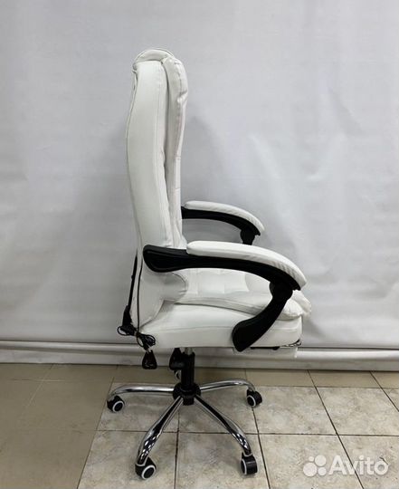 Офисное кресло