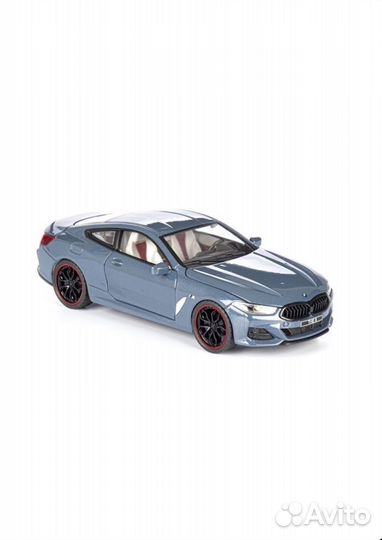 Модель машинки BMW M8 1:24