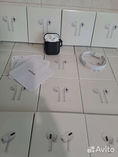 AirPods 2 + чехол