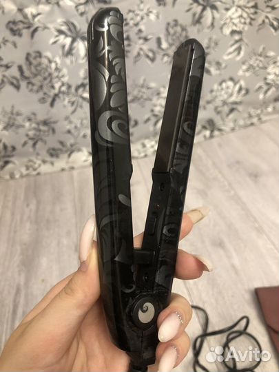 Выпрямитель для волос профессиональный