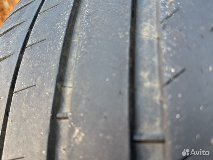 Michelin Pilot Sport 4 285/40 R22