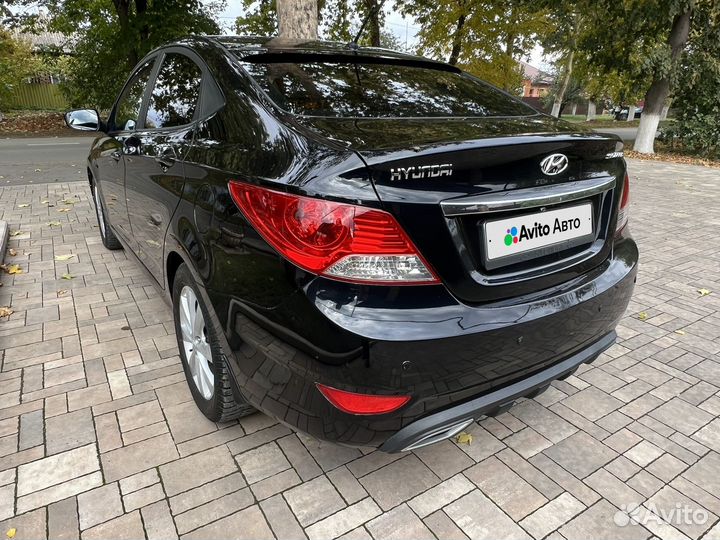 Hyundai Solaris 1.6 AT, 2011, 220 000 км