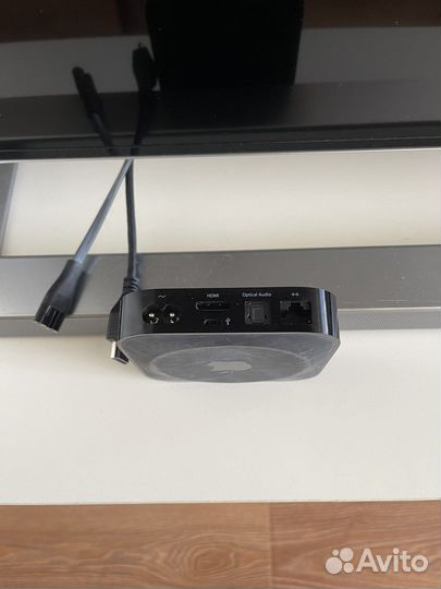 Приставка Apple TV 3 с hdmi кабелем в комплекте