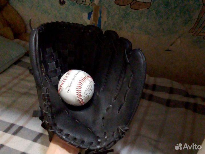 Бейсбольная перчатка-ловушка