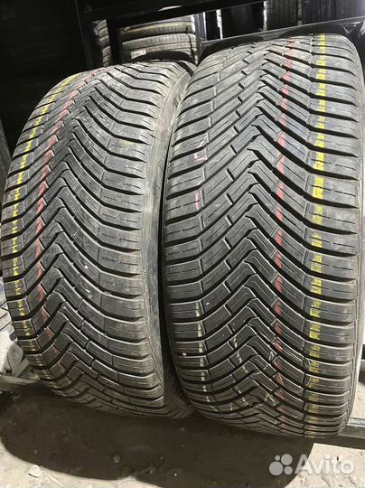 Continental AllSeasonContact 225/45 R18 95L