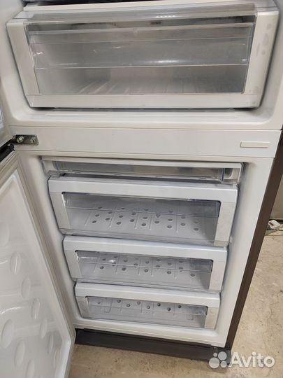 Холодильник Самсунг ноуфрост