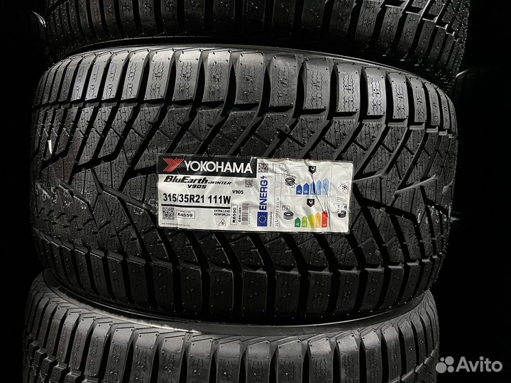 Yokohama BluEarth Winter V905 315/35 R21 и 275/40 R21 108W