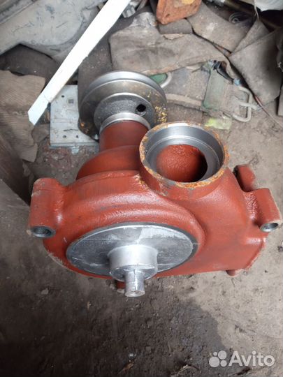 Насос водяной тмз 8423-1307010-04