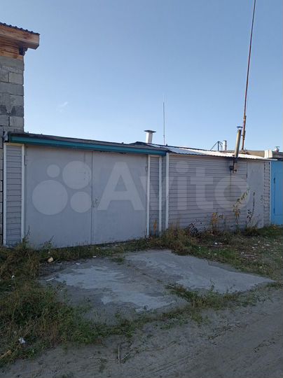 Гараж, > 30 м²