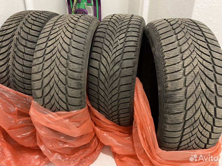 Goodyear UltraGrip Ice 2 205/50 R17 93T