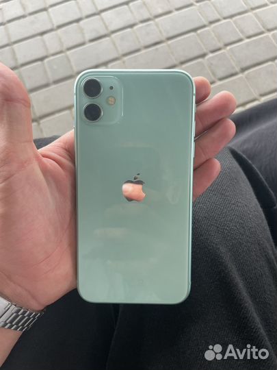 iPhone 11, 64 ГБ