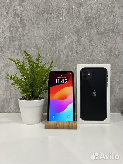 iPhone 11, 64 ГБ