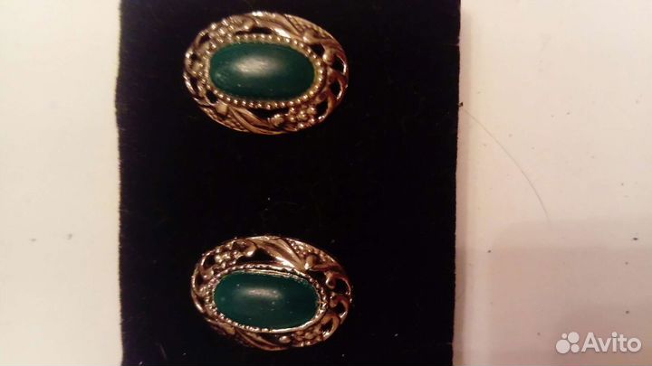 Бусы, брошь, кольца, серьги