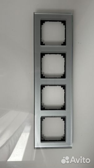 Рамка на розетки Merten из стекла