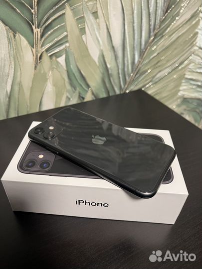 iPhone 11, 64 ГБ
