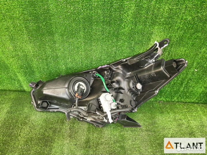 Фара передняя левая toyota prius alpha