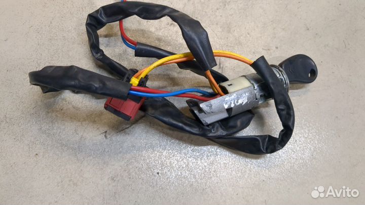 Замок зажигания Citroen Berlingo, 2002