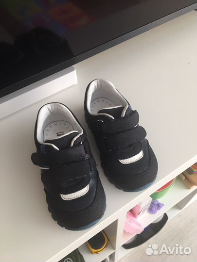 Полуботинки детские 23