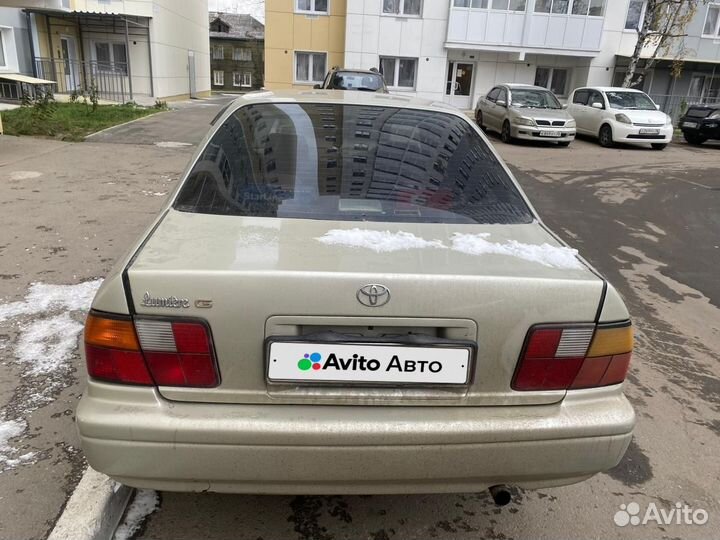 Toyota Camry 1.8 AT, 1983, 228 000 км