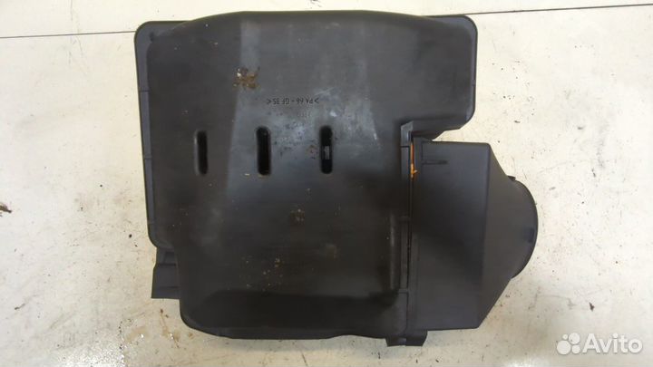 Корпус воздушного фильтра Renault Scenic, 2001