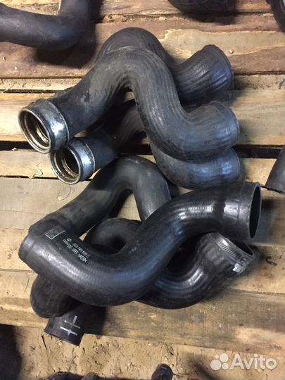 Шланг высокого давления турбины 8E0145838D audi vw