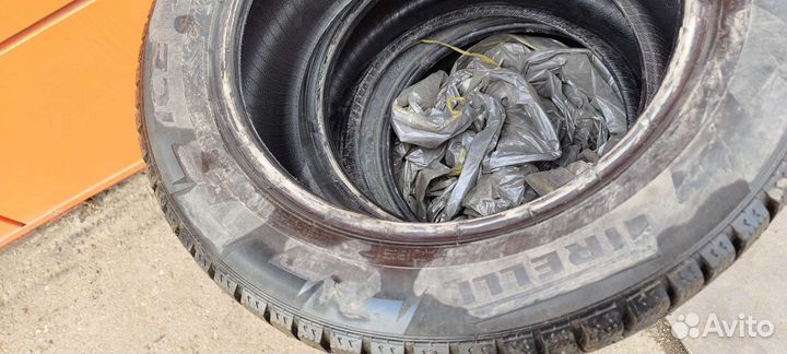 Pirelli Ice Zero R17 100