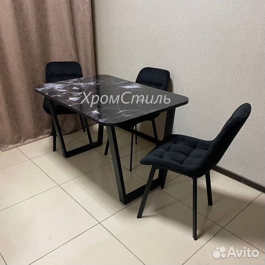 Кухонный стол лофт на металлических п-опорах