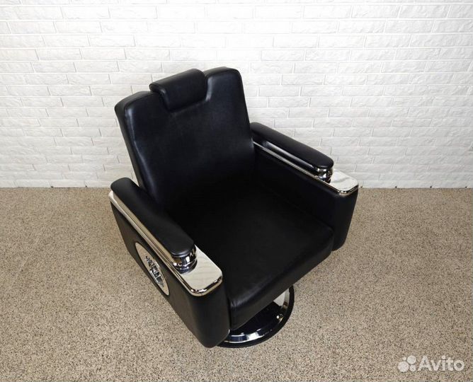 Парикмахерское кресло Barselona с откидной спинкой