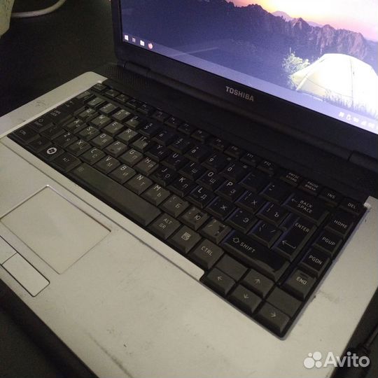 Ноутбук Toshiba Satellite L300-11M