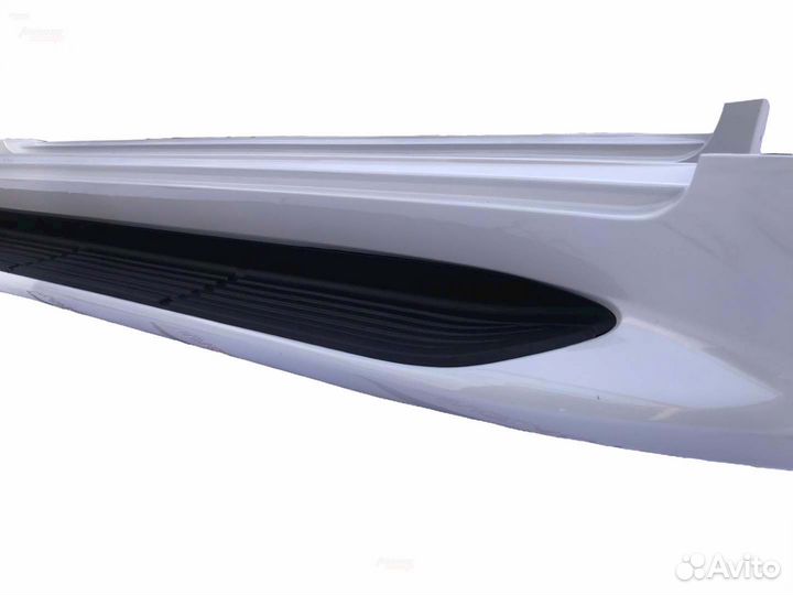 Подножки (пороги) Toyota Land Cruiser 200 Z0025