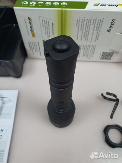 Тактический фонарь armytek viking F01801BC