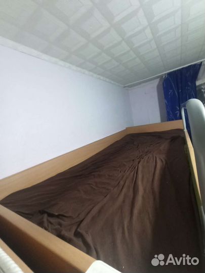 Двухэтажная кровать со столом бу