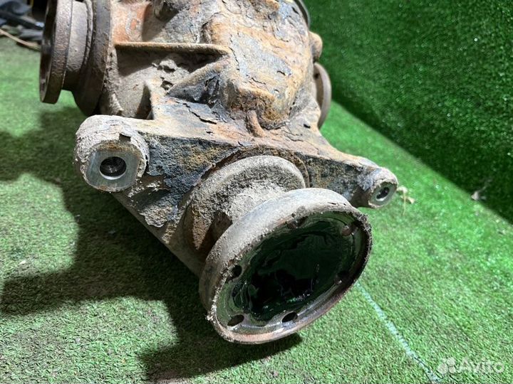 Редуктор задний Bmw X5 E53 M54B30 2000