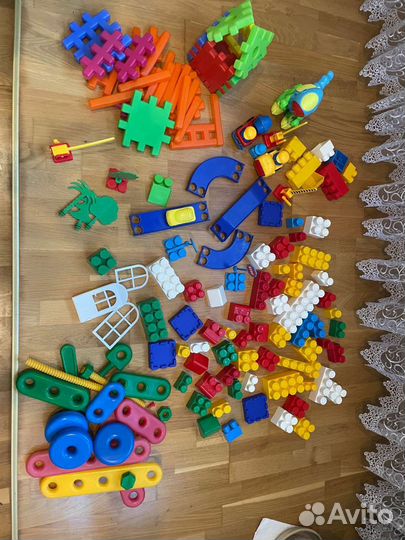 Развивающие игрушки конструктор большой пакет
