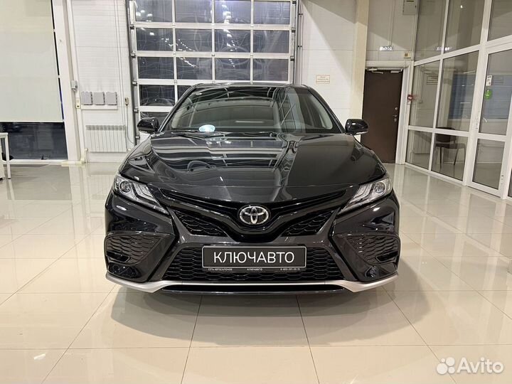 Toyota Camry 2.5 AT, 2023