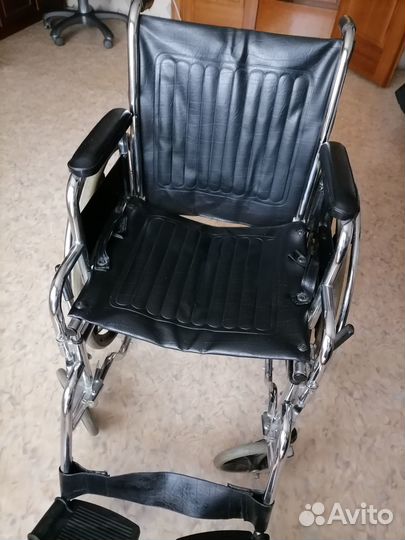 Коляска инвалидная прогулочная складная