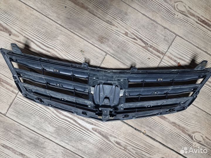 Решетка радиатора Honda accord 8