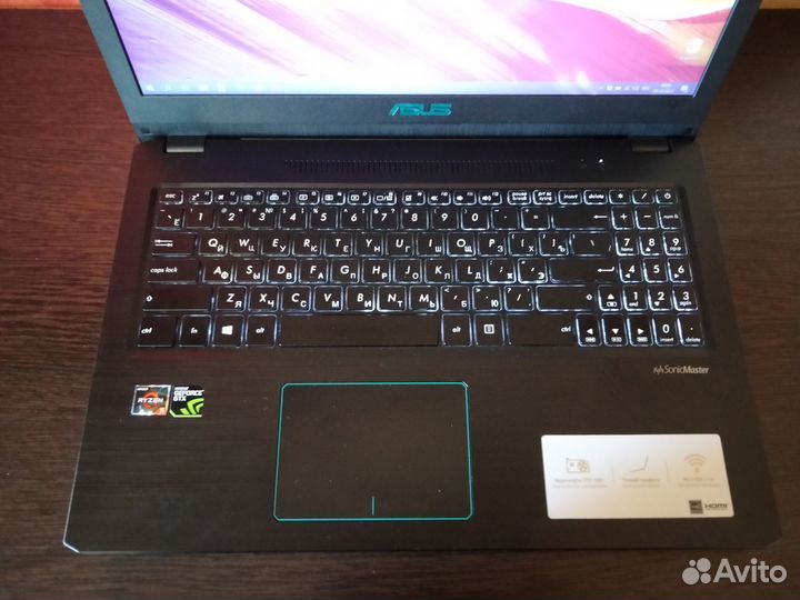 Ноутбук Asus F570ZD-DM288T