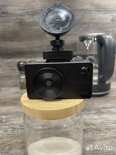 Видеорегистратор с радар детектором