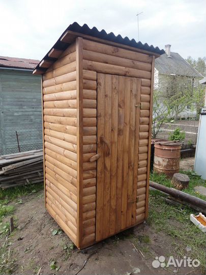 Дачный туалет деревянный