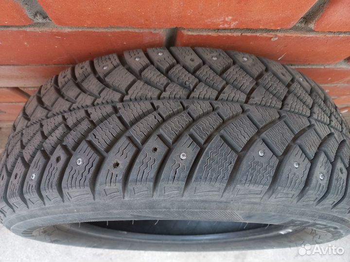 Bfgoodrich G-Force Stud 185/60 R15 88Q